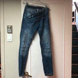 Dividcd H&M jeans 15$